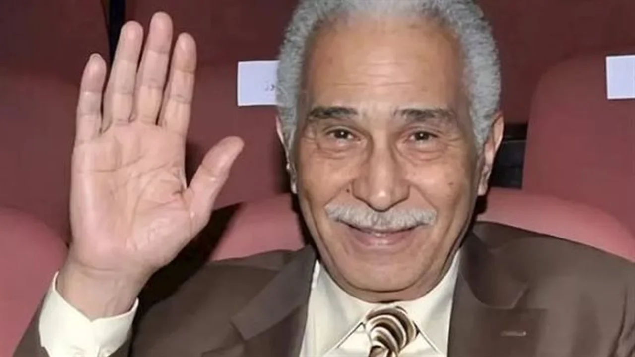نعي رئاسي.. السيسي يواسي عائلة الفنان الراحل عبد الرحمن أبو زهرة في وفاته